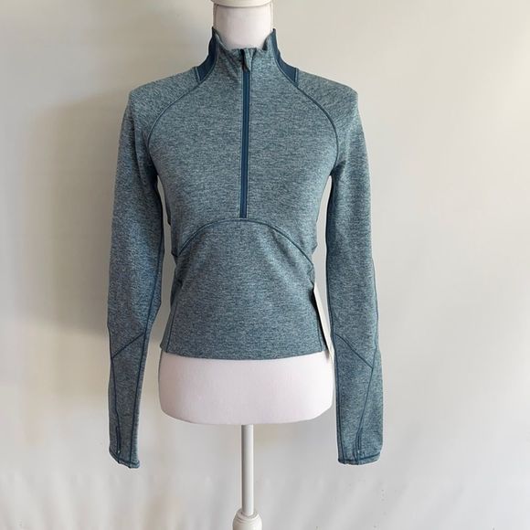 Lululemon always alert 1/2 zip - Picture 4 of 11